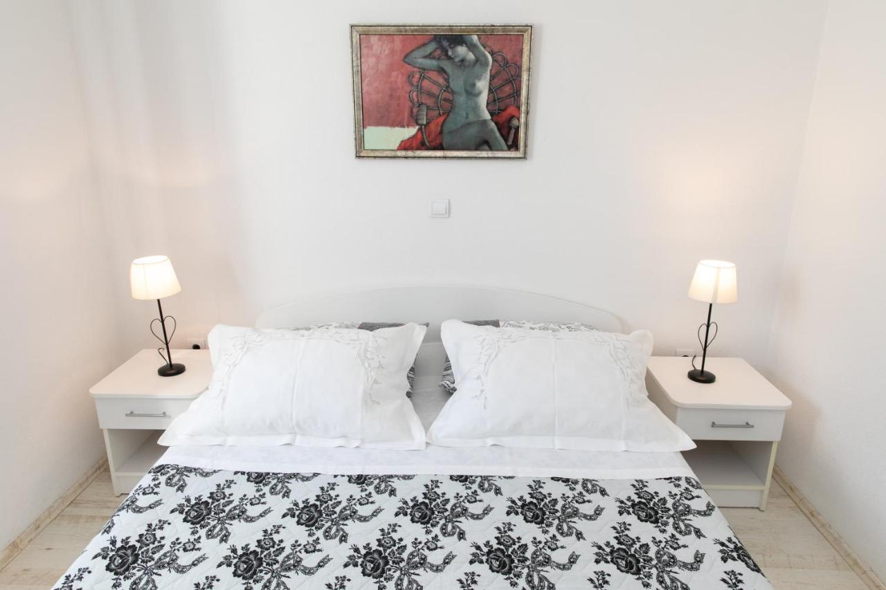 Apartmani Silva Tučepi Exterior foto